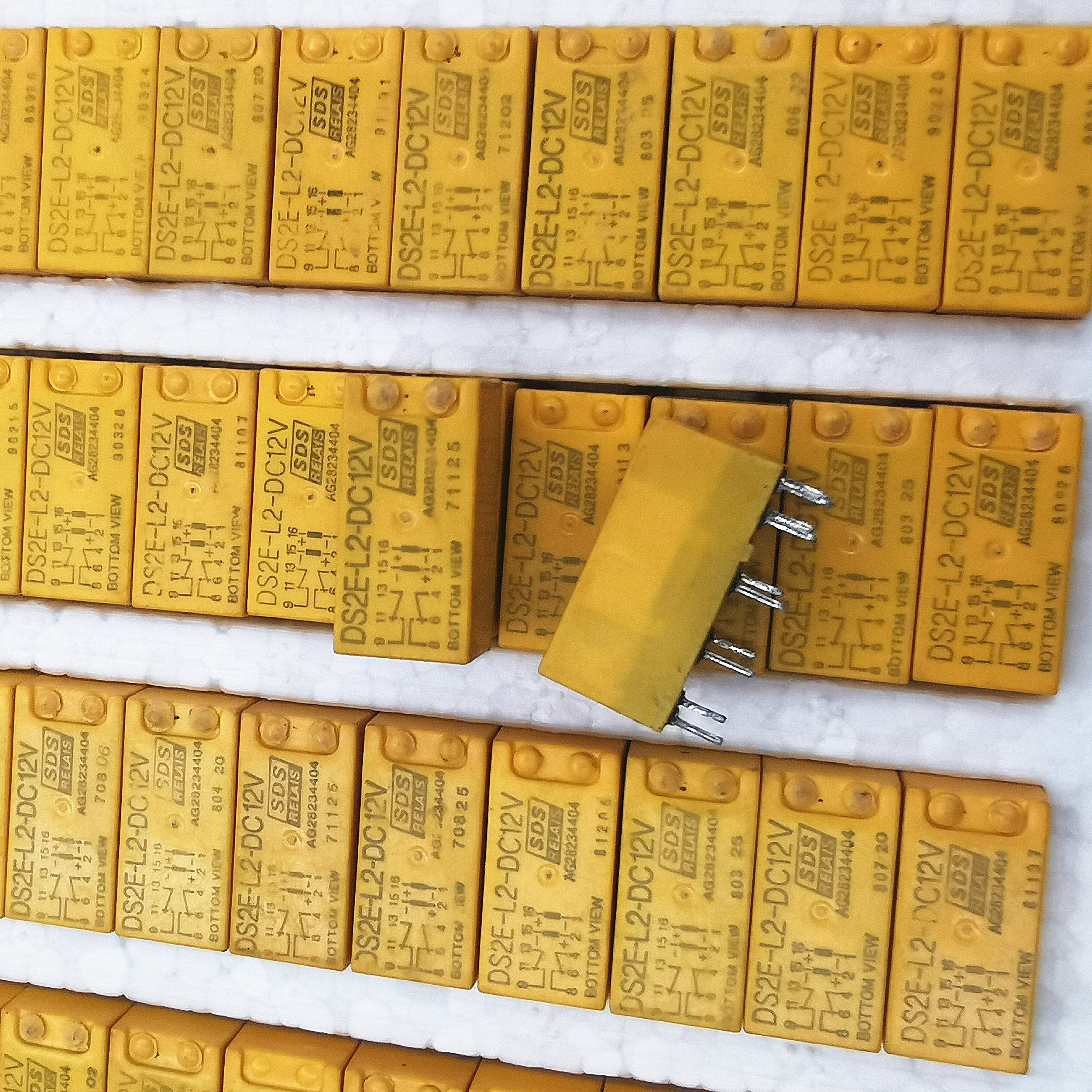 DS2E-SL2-DC12V 原装松下继电器 DS2E-L2-DC12V AG28234404 现货