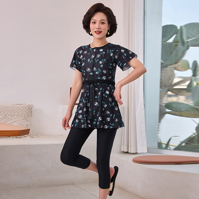 中老年人泡温泉泳衣分体式泡澡服保守风女士套装宽松妈妈款游泳装