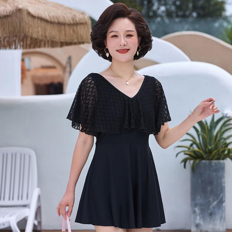 大码泳衣女士2025新款高级感微胖女孩遮肉显瘦胖mm泡温泉妈妈泳装
