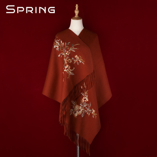 羊毛围巾女秋冬新款保暖百搭刺绣披肩送妈妈生日礼物送长辈礼盒装