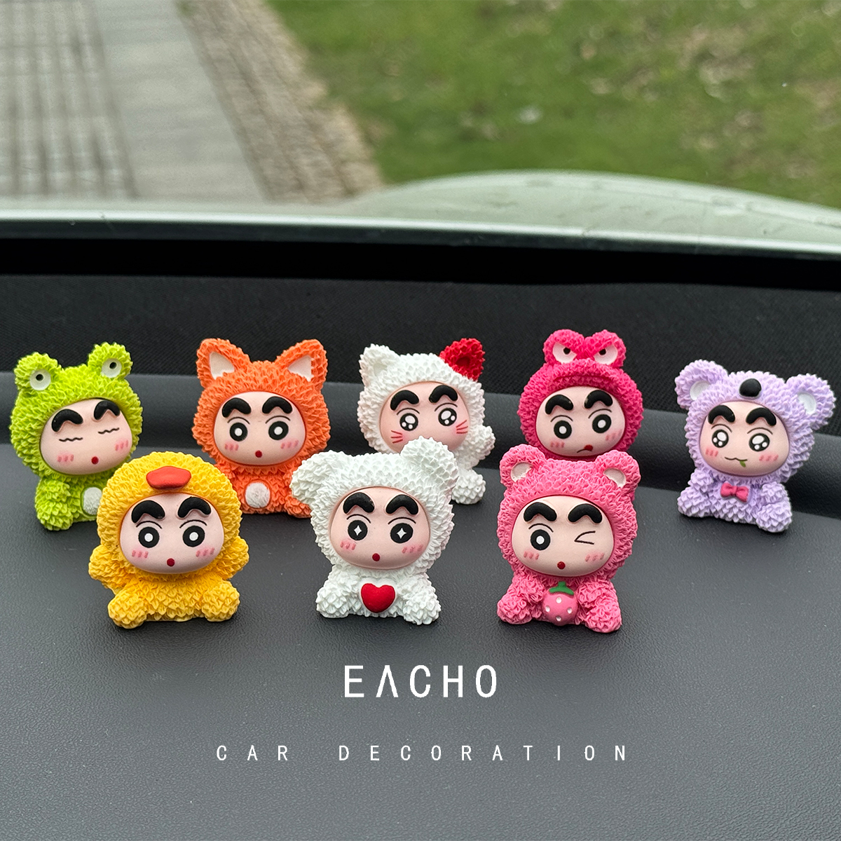 汽车可爱卡通蜡笔小新工位办公桌面小摆件电脑车载显示屏车后视镜