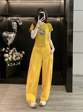 2026夏款女装短袖正肩黄色印花T恤港风时尚牛仔阔腿工装气质套装