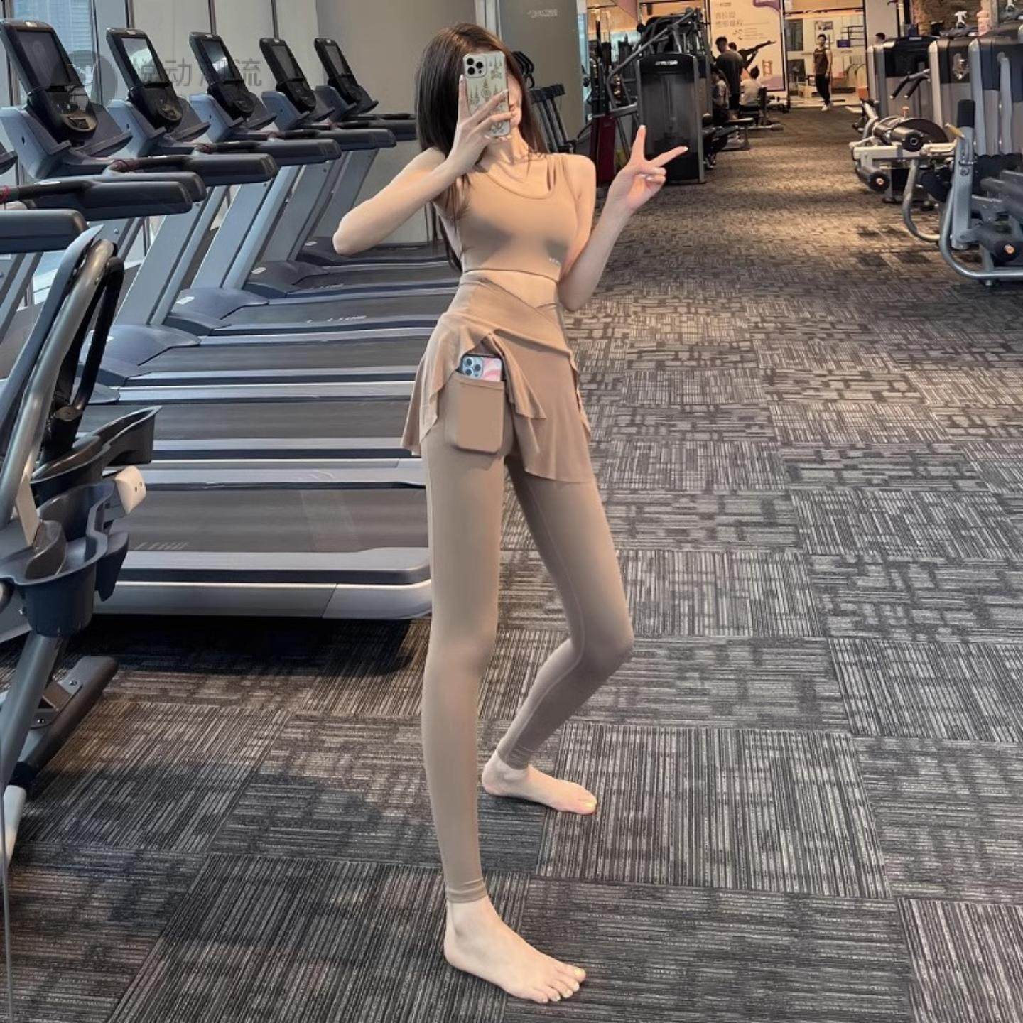 胖mm瑜伽裤女春秋季假两件裙裤加绒跑步大码运动打底裤健身服套装