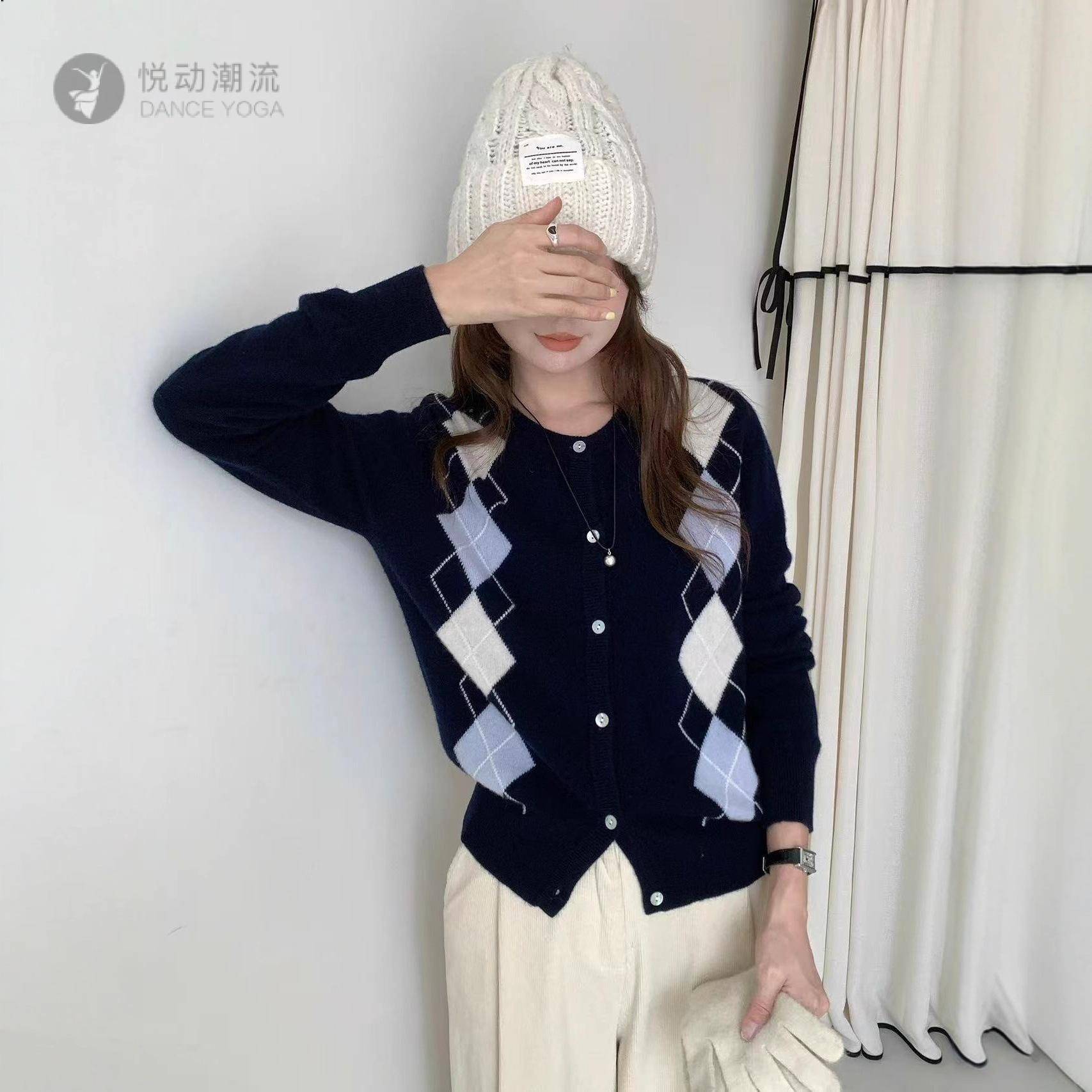 韩系秋冬款嵌花菱形格开衫女圆领学院风百搭针织上衣保暖休闲