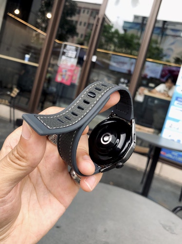 卡客风暴 磁吸适用华为GT6手表表带GT5真皮GT4液态硅胶按扣watch5