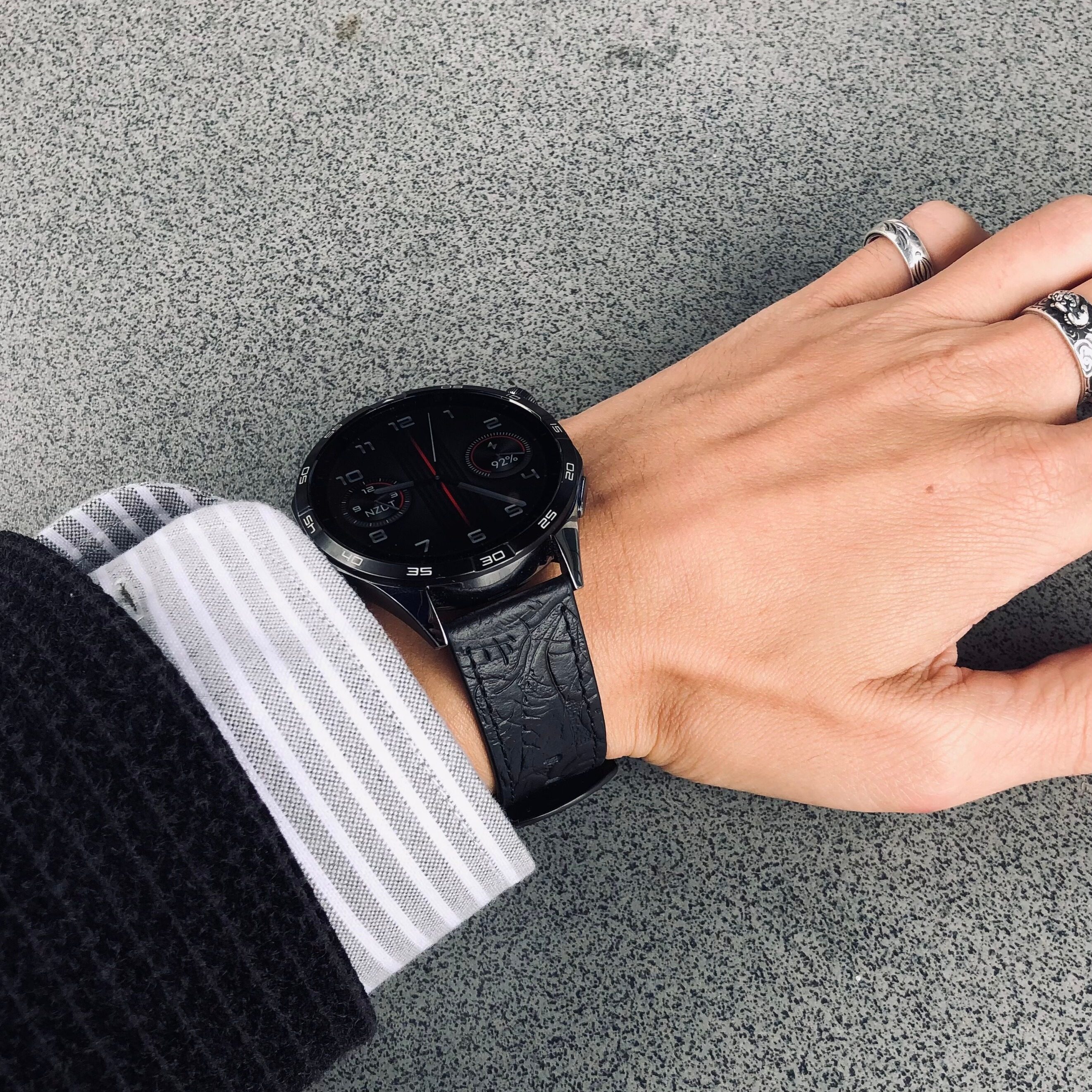 卡客风暴 新款浮雕适用华为GT6手表表带GT5针扣GT4真皮watch3复古