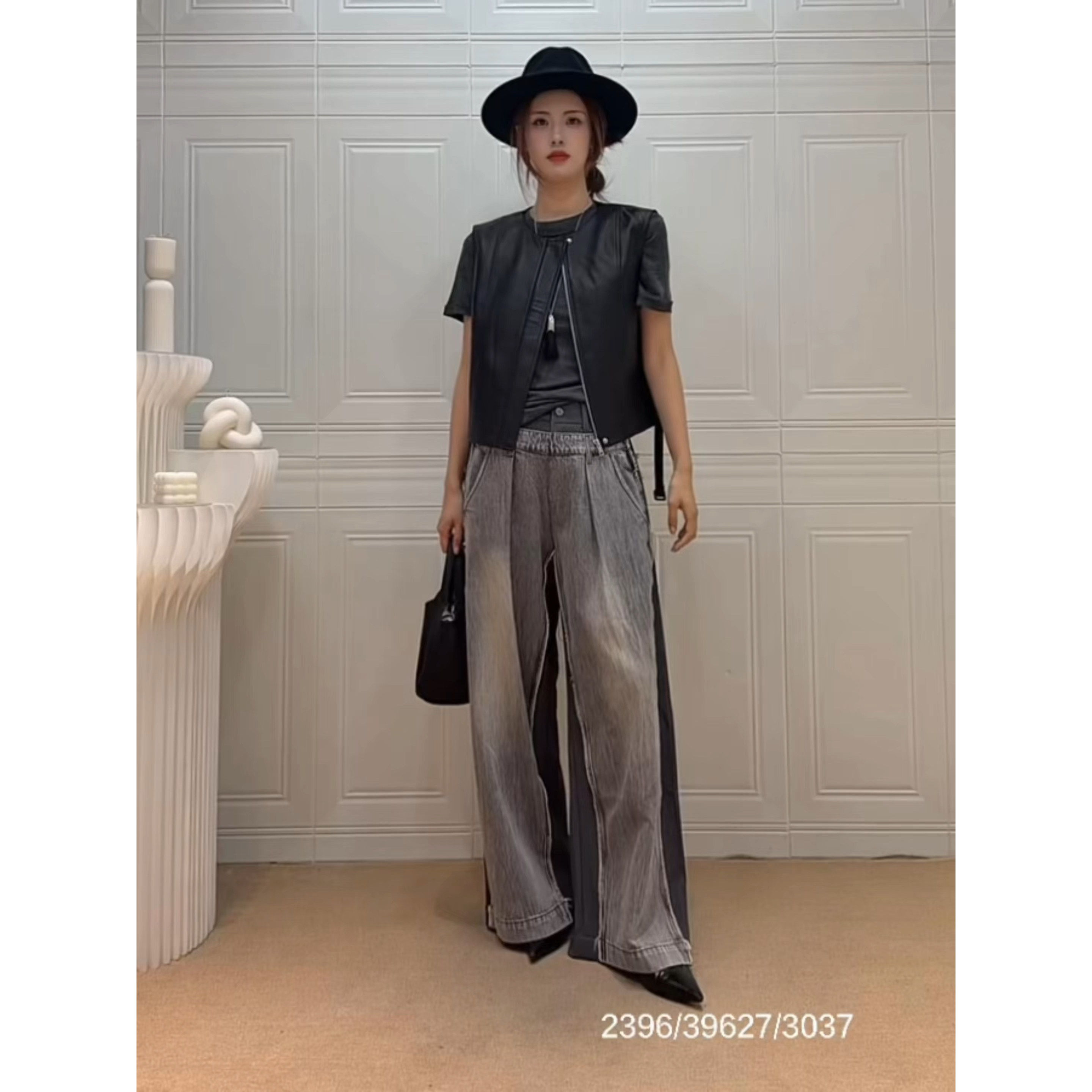 韩奈韩国女装PH23正品2026秋季机车款宽松短款羊皮革皮衣马甲2396