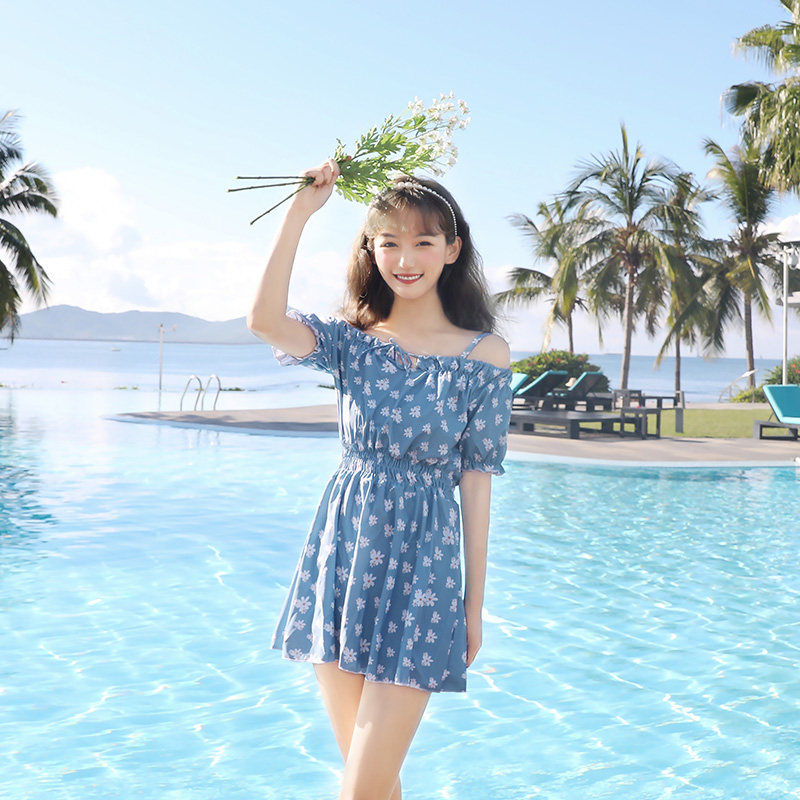 2021新款游泳衣女连体三件套保守显瘦遮肚仙女范学生韩国ins时尚