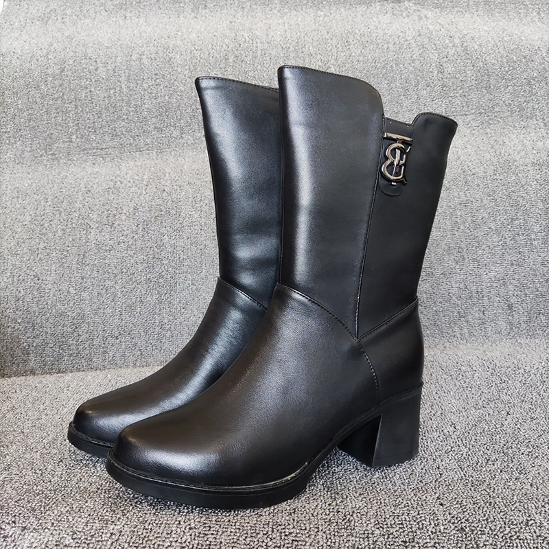 2025新款真皮女靴中筒英伦风
