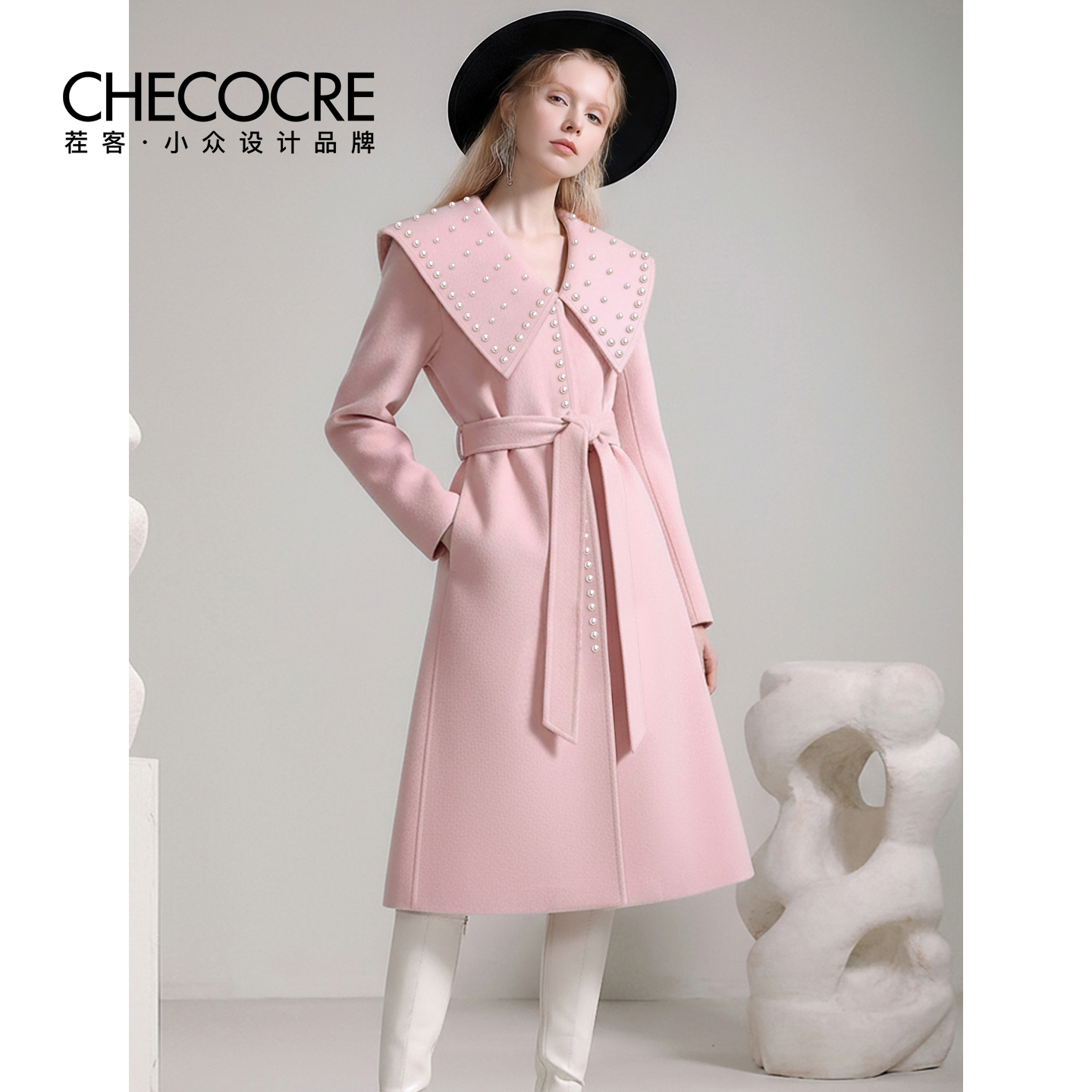 c茬客娃娃领珍珠收腰大衣