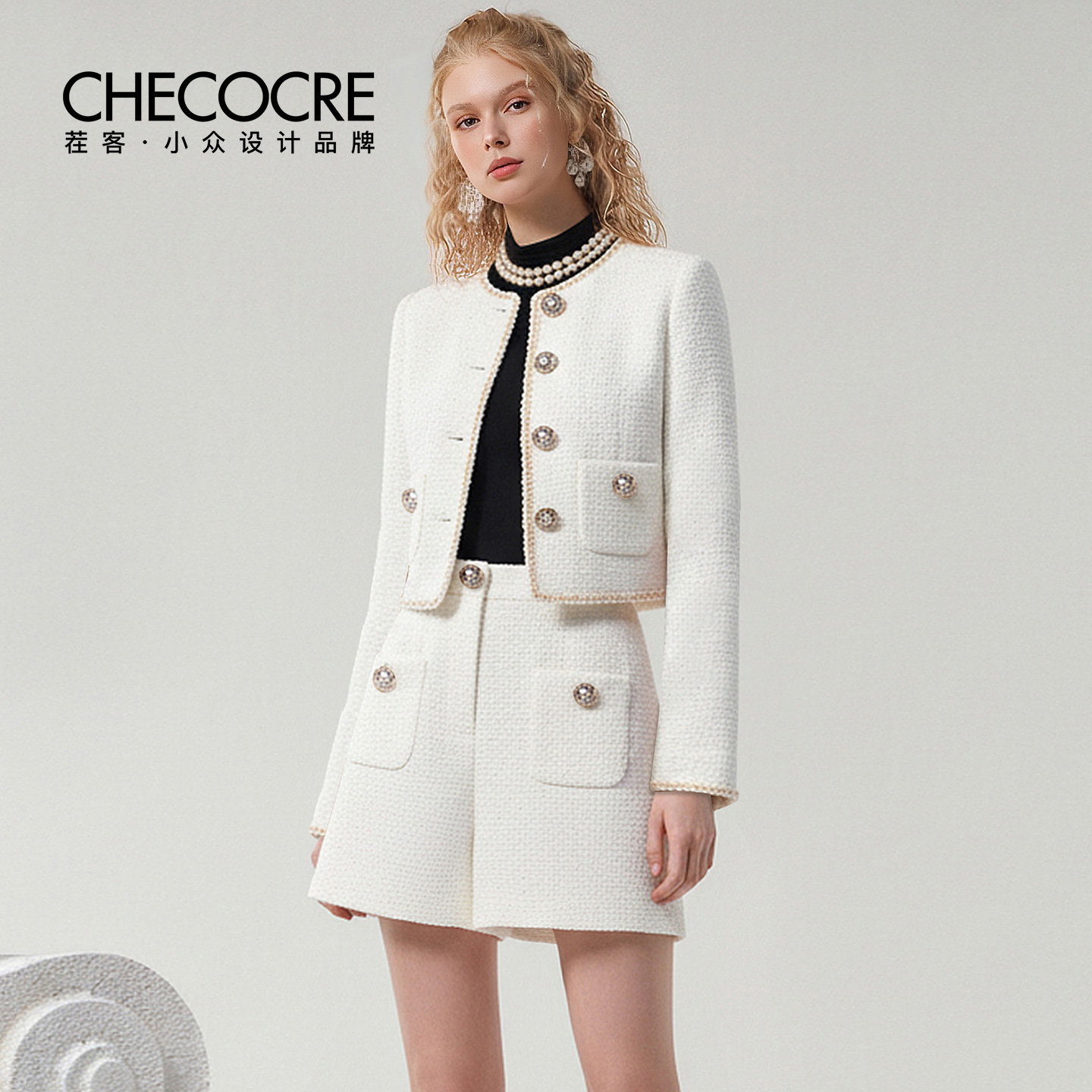 茬客圆领钻扣短款上衣短裤