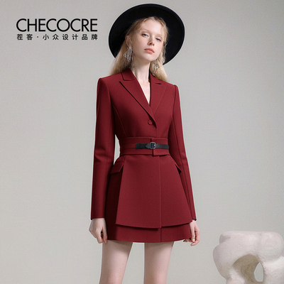 茬客气质优雅风红色西装连衣裙