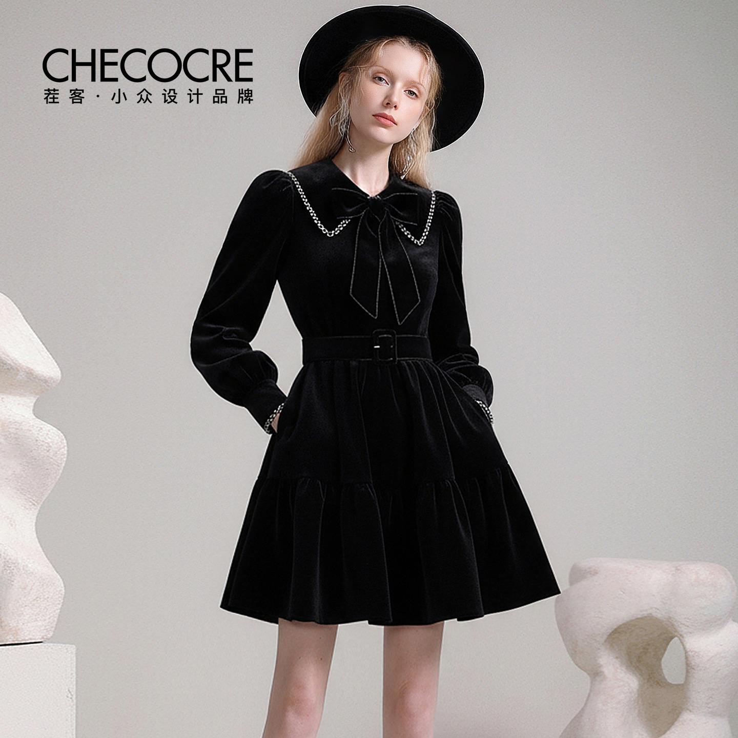 茬客新款翻领蝴蝶及收腰短裙