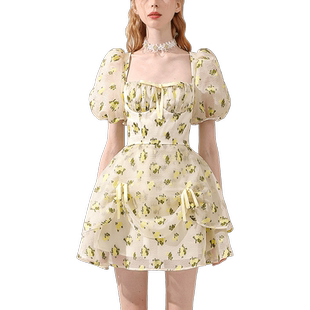 茬客法式甜美连衣裙女初恋感夏季浮雕提花小清新碎花俏皮少女裙子