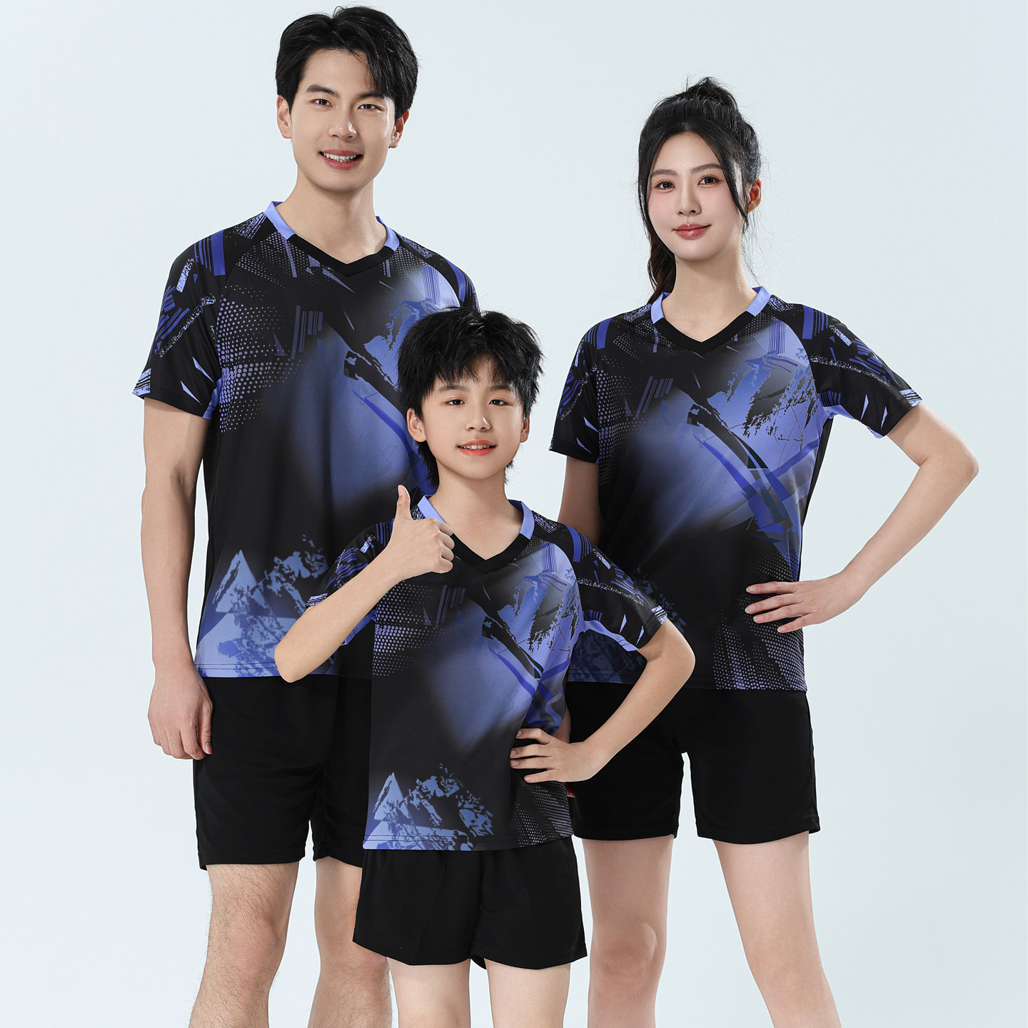 定制比赛队服运动服男女图片