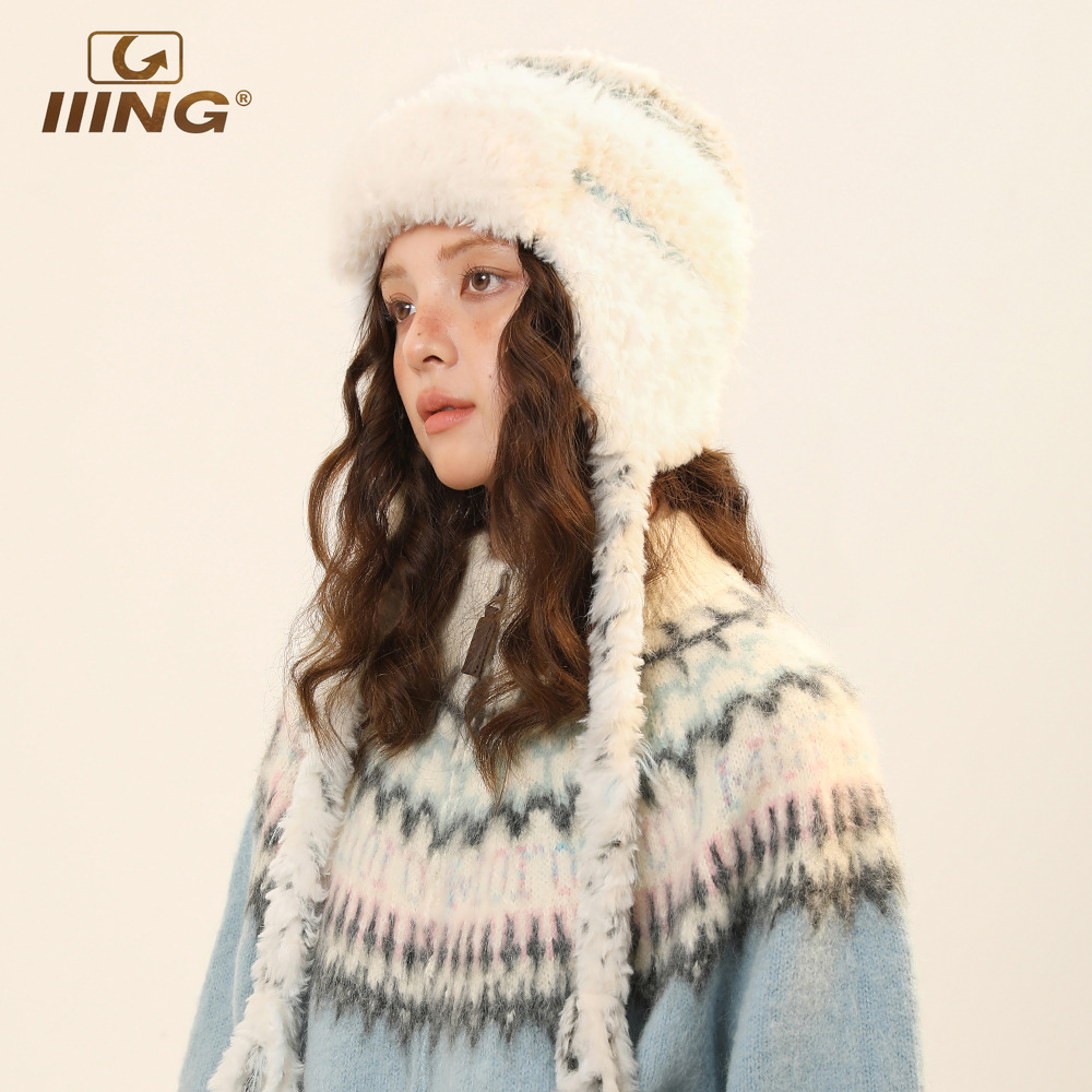 毛绒辫子流苏护耳针织帽