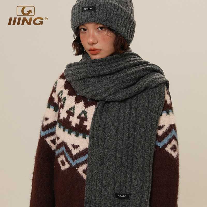IIING帽控织唛标针织围巾