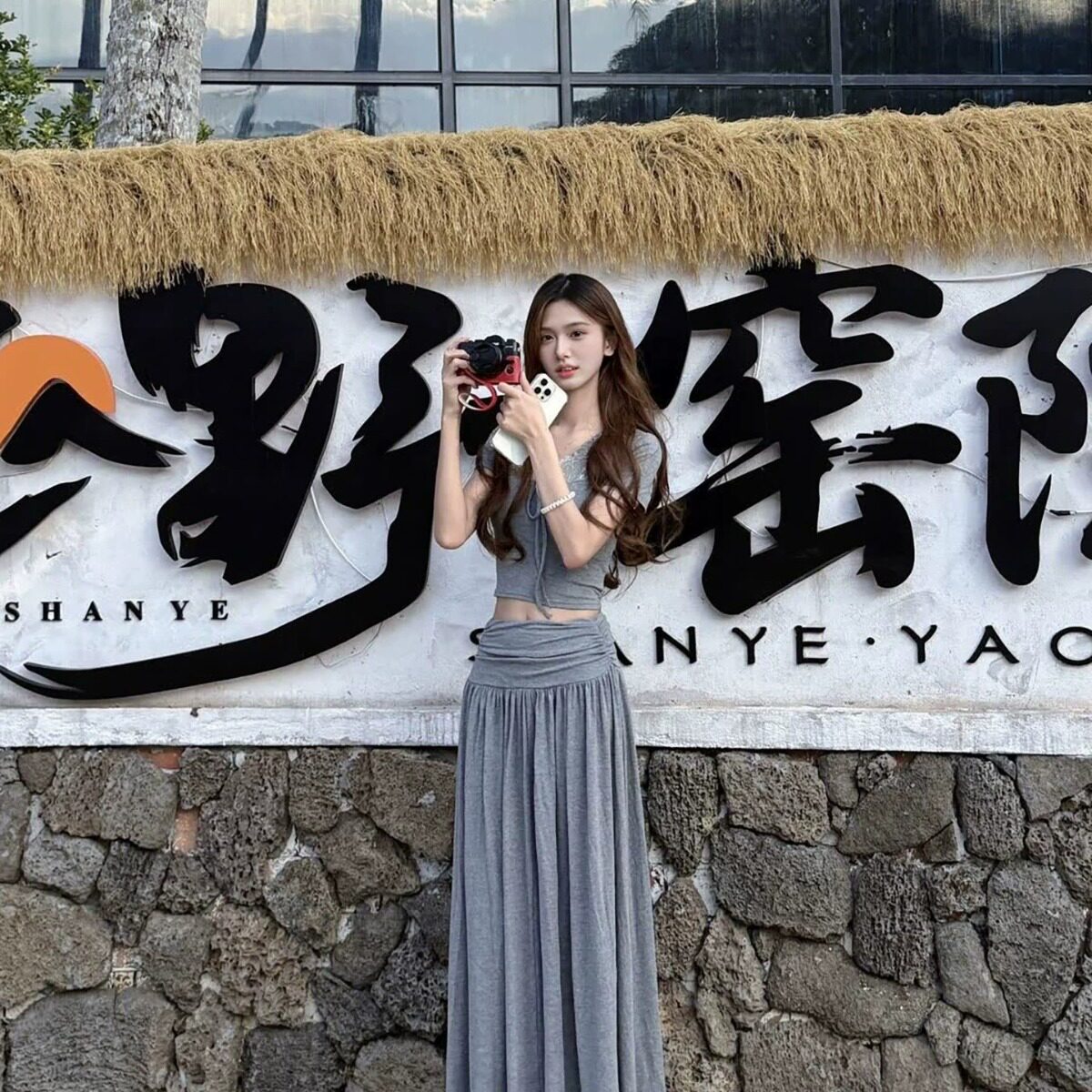 巨好看韩系穿搭灰色蕾丝拼接连衣裙子女夏季2026新款漂亮套装长裙