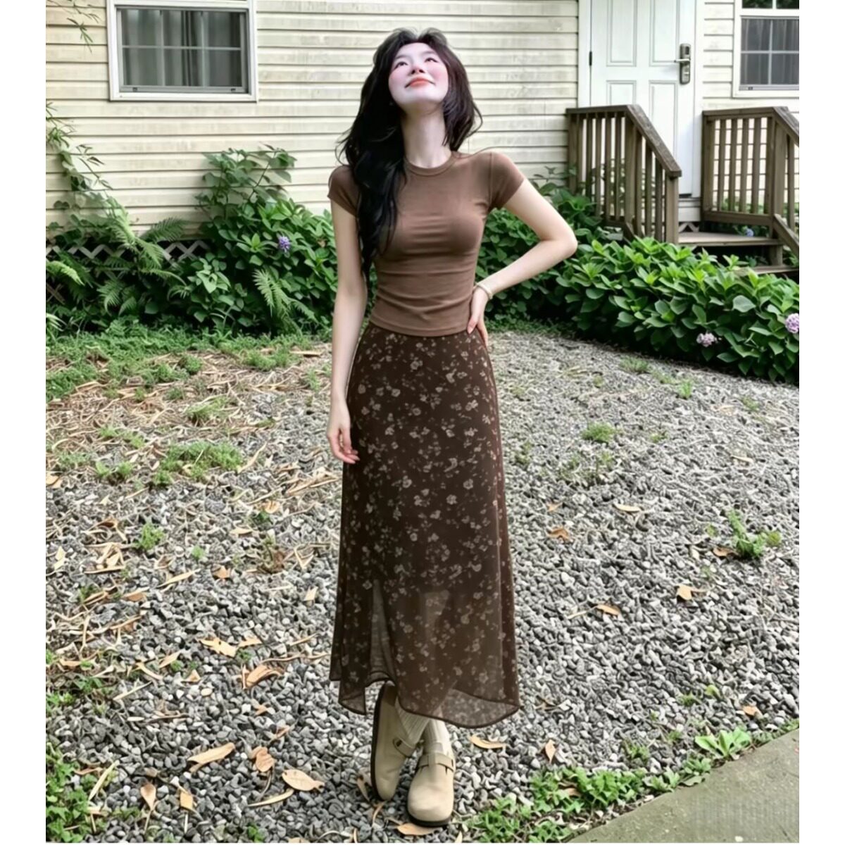 棕色碎花半身裙女包臀鱼尾长裙子短袖两件套装绝美一整套穿搭