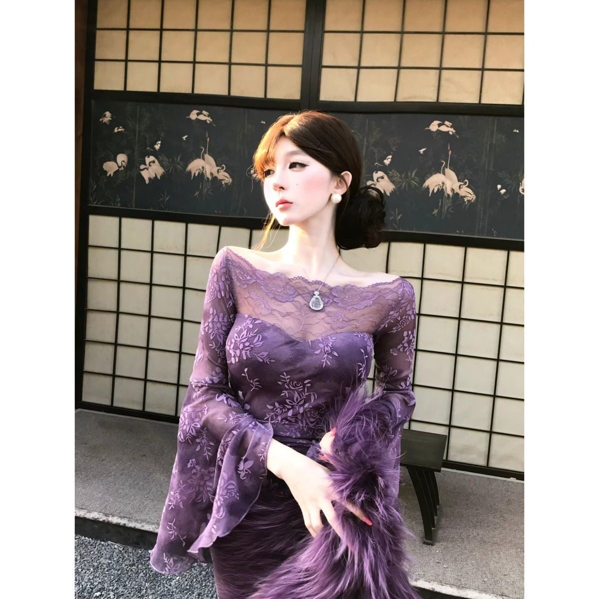 法式复古紫色喇叭袖连衣裙女2026秋季新款纯欲风气质性感收腰长裙