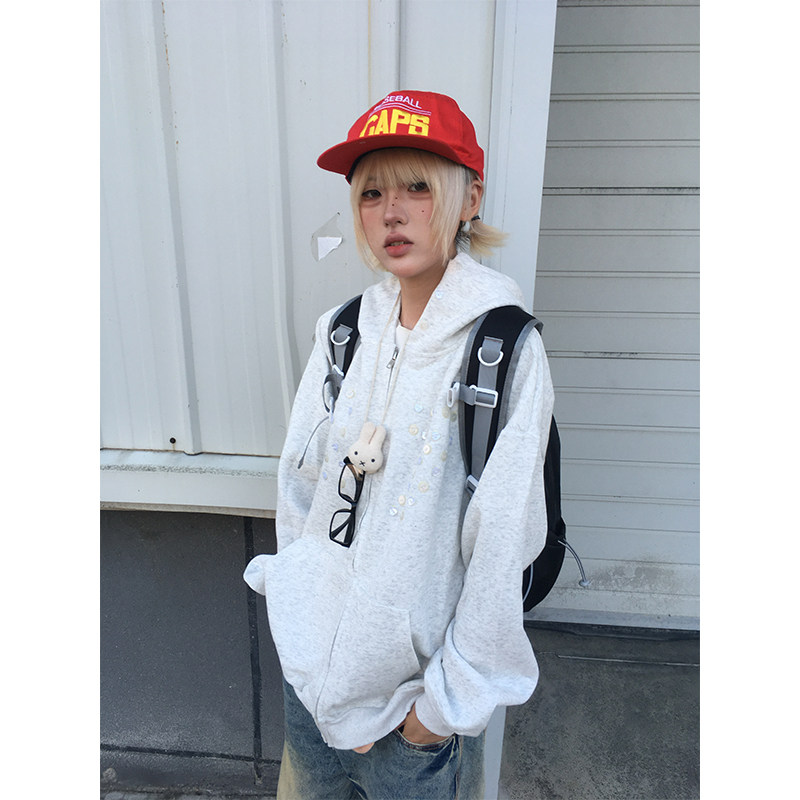 美式复古纽扣设计卫衣