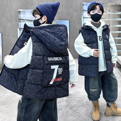 百威羊时髦秋冬款时髦连帽马甲