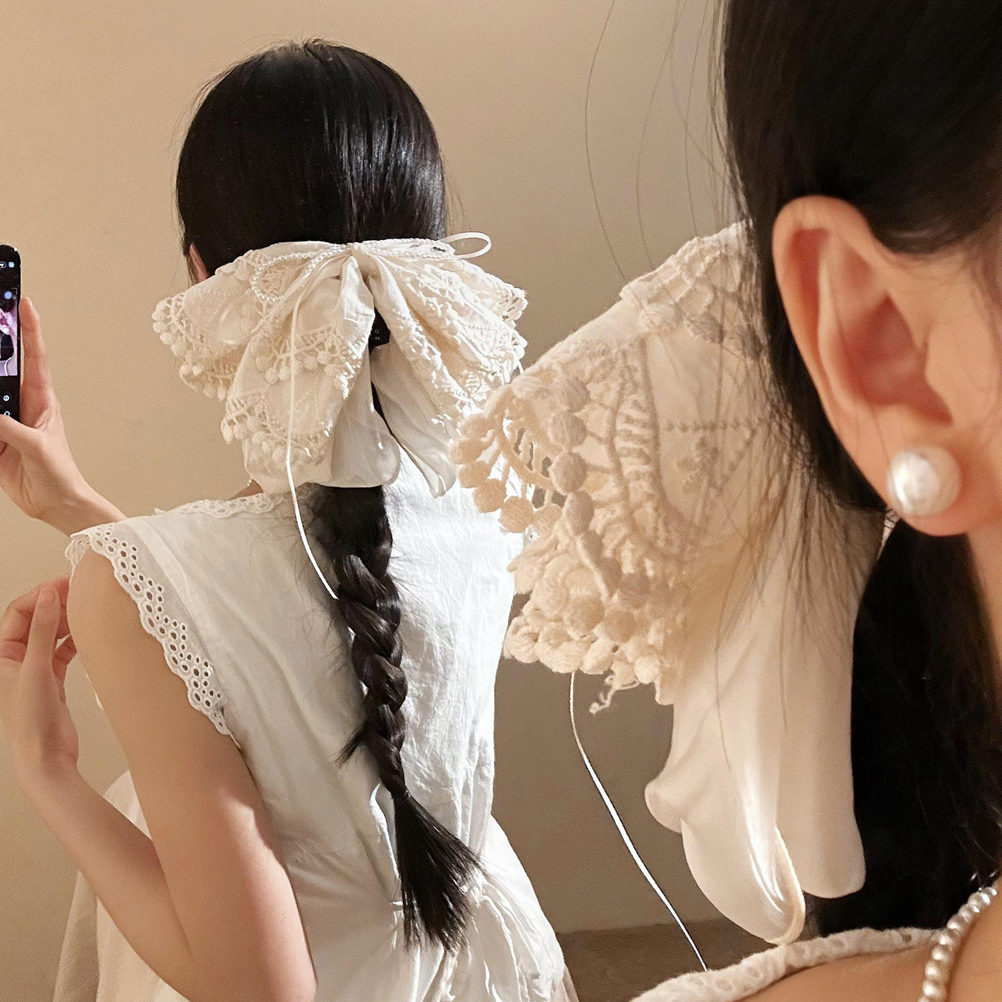 心动绘月~米色蕾丝蝴蝶结抓夹