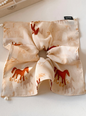 新年红色小马方巾大肠发圈女高级感可爱头饰超大方形发绳扎头发