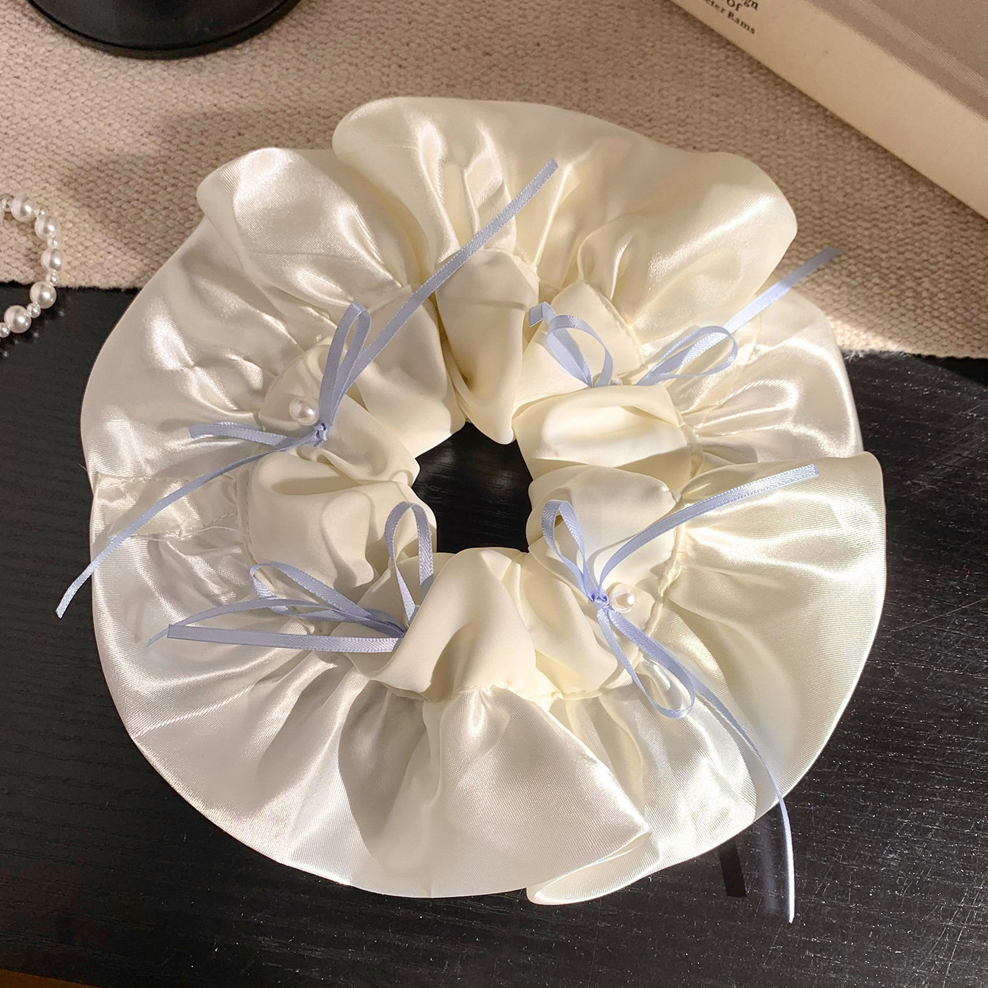 法式白色缎面蝴蝶结大肠发圈女高级感扎头发慵懒风发饰头绳超大,饰品/流行首饰/时尚饰品新,发饰,淘宝优惠券,粉丝福利购,淘宝优惠卷