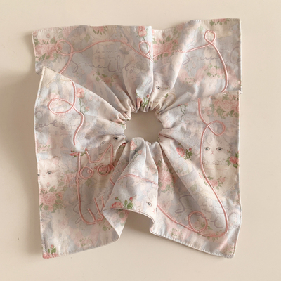 似梦~粉色猫咪碎花方巾大肠发圈