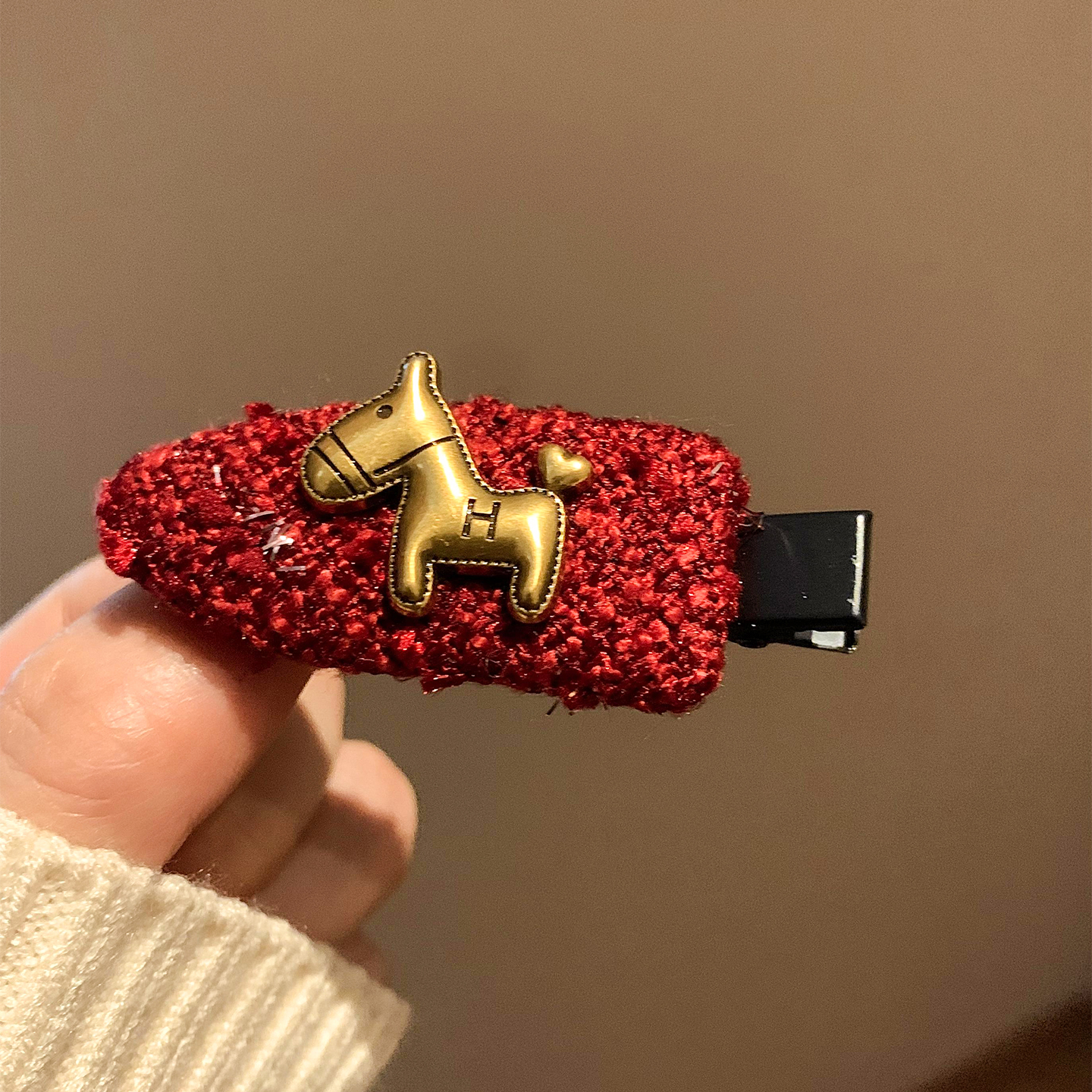 红色小香风小马发夹边夹侧边发卡