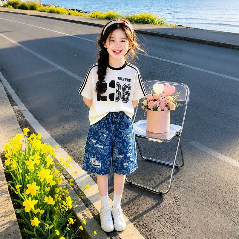 女童夏装短袖套装大儿童夏季牛仔短裤两件套女孩潮酷工装五分中裤图片