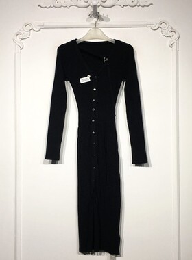 容系列 8267S117 时尚针织连衣裙品牌女装折扣颦