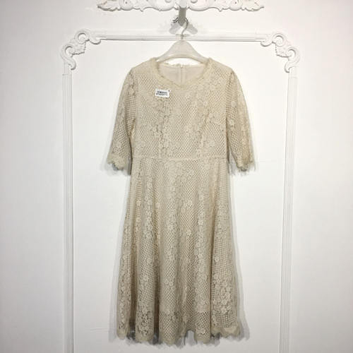 卡QY系列 8102S088 时尚连衣裙品牌女装折扣颦