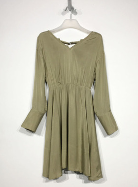 太系列 D95923 时尚连衣裙品牌女装折扣颦