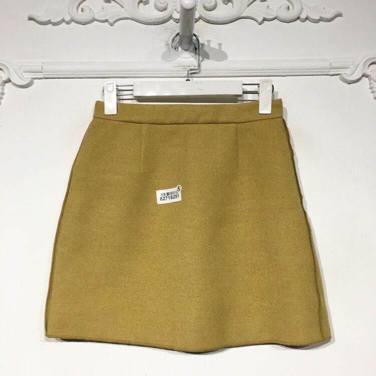 乔系列 8271S251 时尚毛呢短裙品牌女装折扣颦
