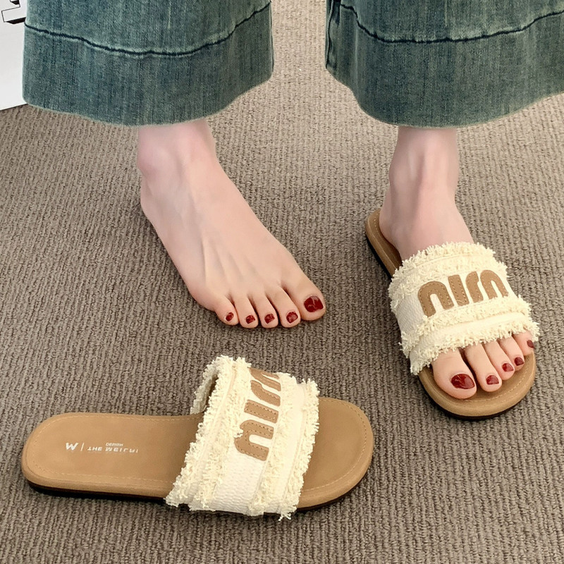 平底凉拖鞋女夏外穿2025新款流苏小香风超火配裙子沙滩休闲一字拖,女鞋,一字拖,淘宝优惠券,粉丝福利购,淘宝优惠卷