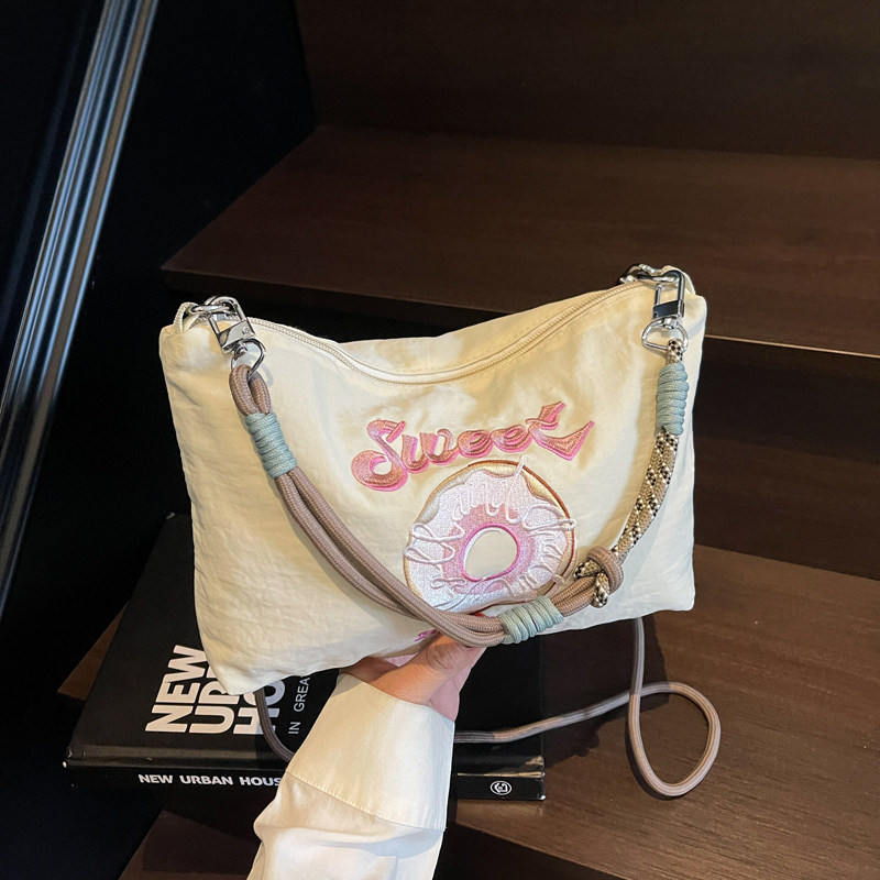 外出单肩手提高颜值小包