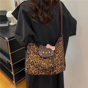 休闲大容量豹纹包包女2025新款一包多用双肩后背包通勤单肩托特包