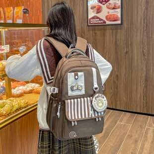 书包女生初中高中ins小众大容量大学生双肩包女2026新款旅游轻便