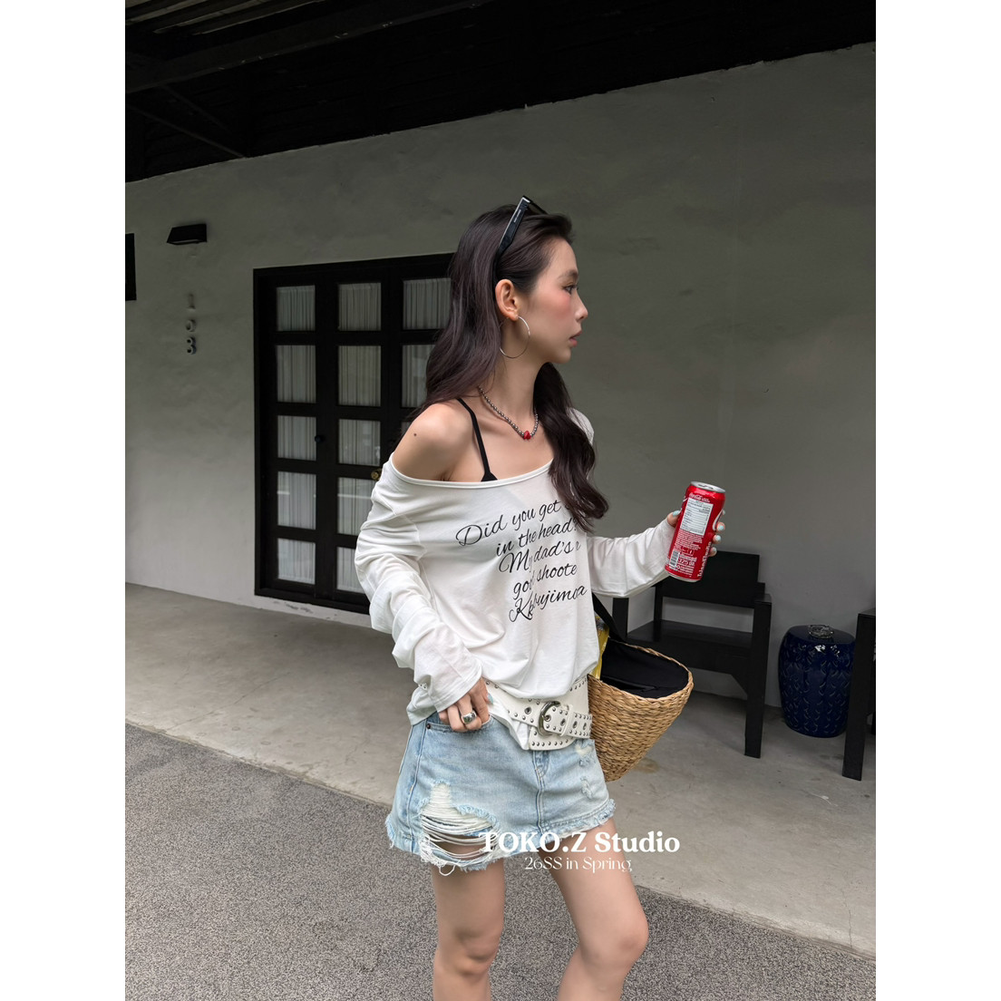 TOKO.Z春夏字母印花斜领露肩百搭长袖T恤女休闲宽松舒适套头上衣