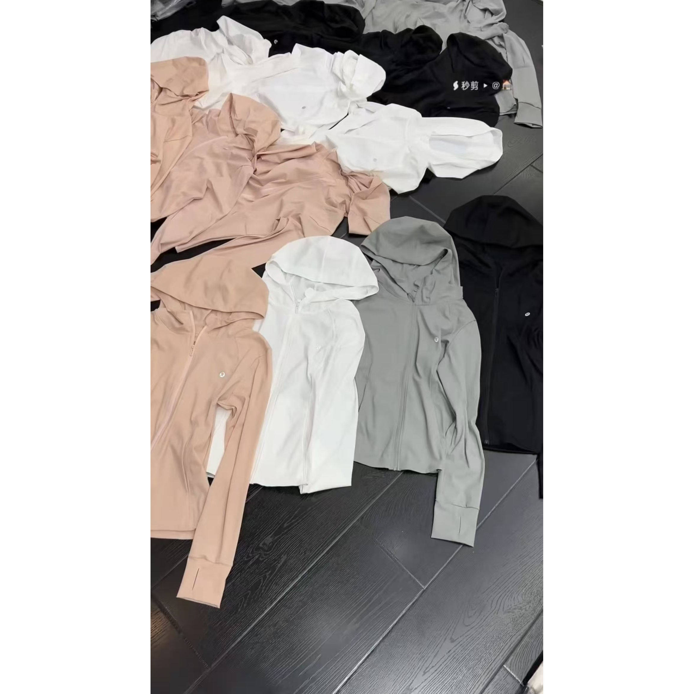 WH JIA夏季美式印花薄款连帽长袖防嗮开衫外套女百搭显瘦拉链上衣