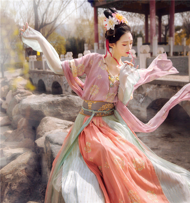 陛下兰他惜原创汉服敦煌飞天唐制袒领半臂齐腰襦裙日常新款琵琶行