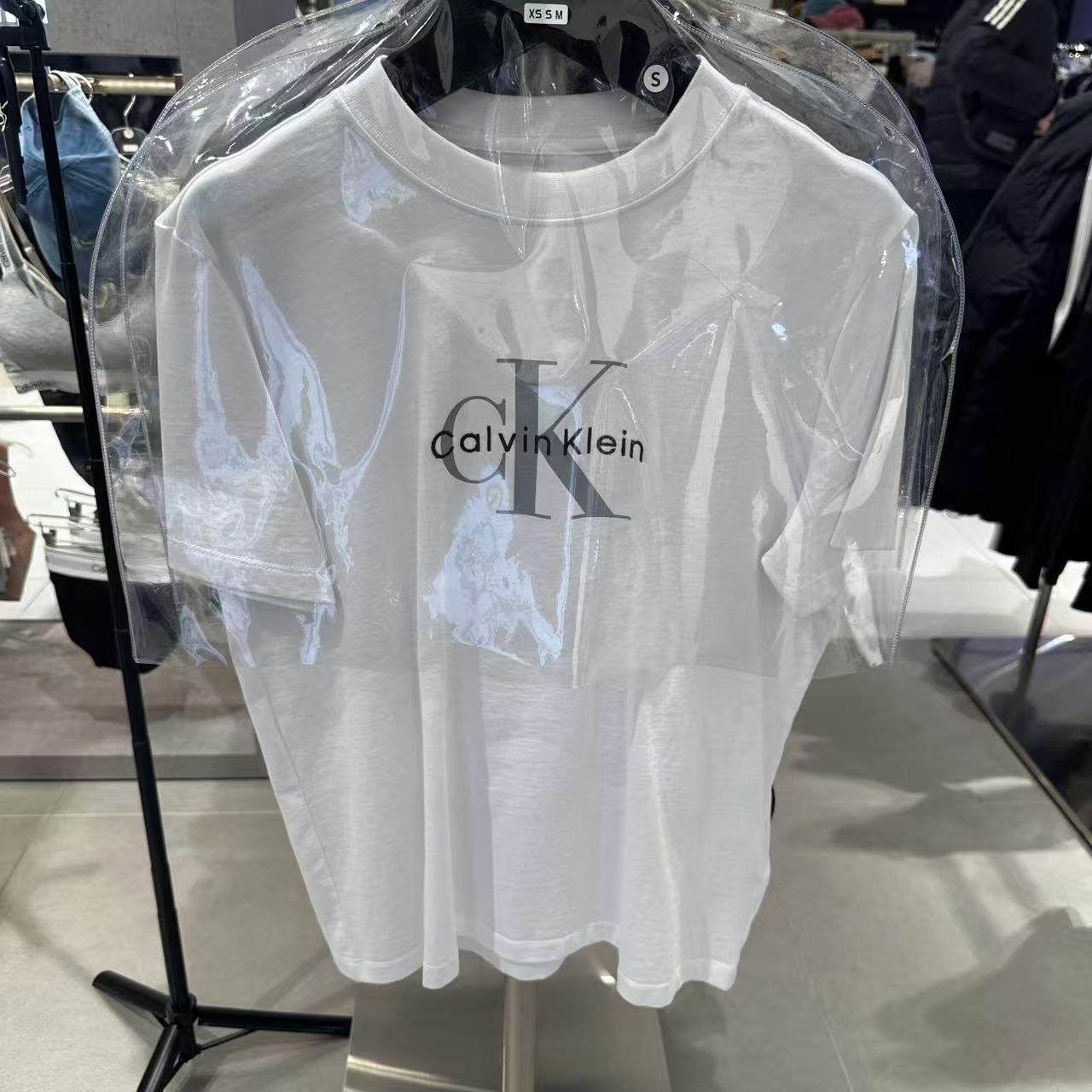 class韩国直邮120604  韩代2025款  小众大标百搭短袖T