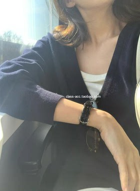 class韩国直邮022603 OUNCE 韩代2026款  羊毛1oo深V领针织