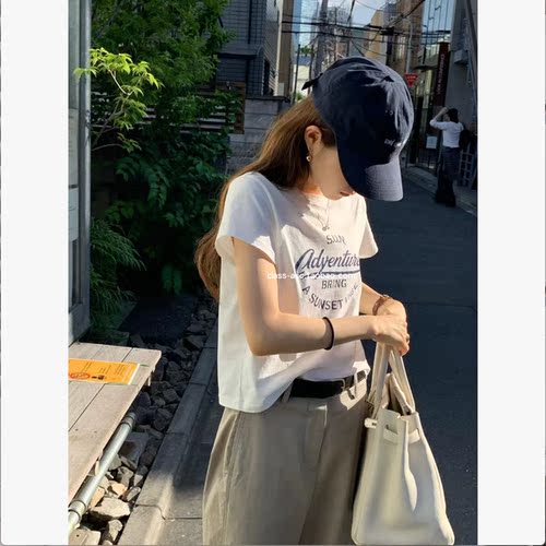 class韩国直邮060411 OUNCE 韩代2026款  美式字母短袖T