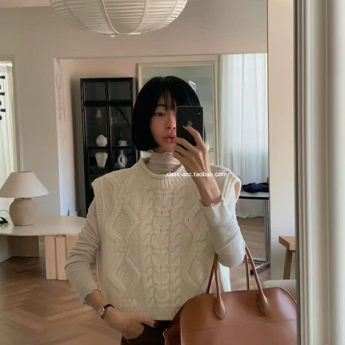 class韩国直邮121002 A:FLAN 韩代2025款  木耳边高领打底T