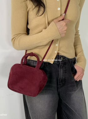 class韩国直邮122412 bucks&leather  牛皮/羊皮小号可斜挎豆腐包
