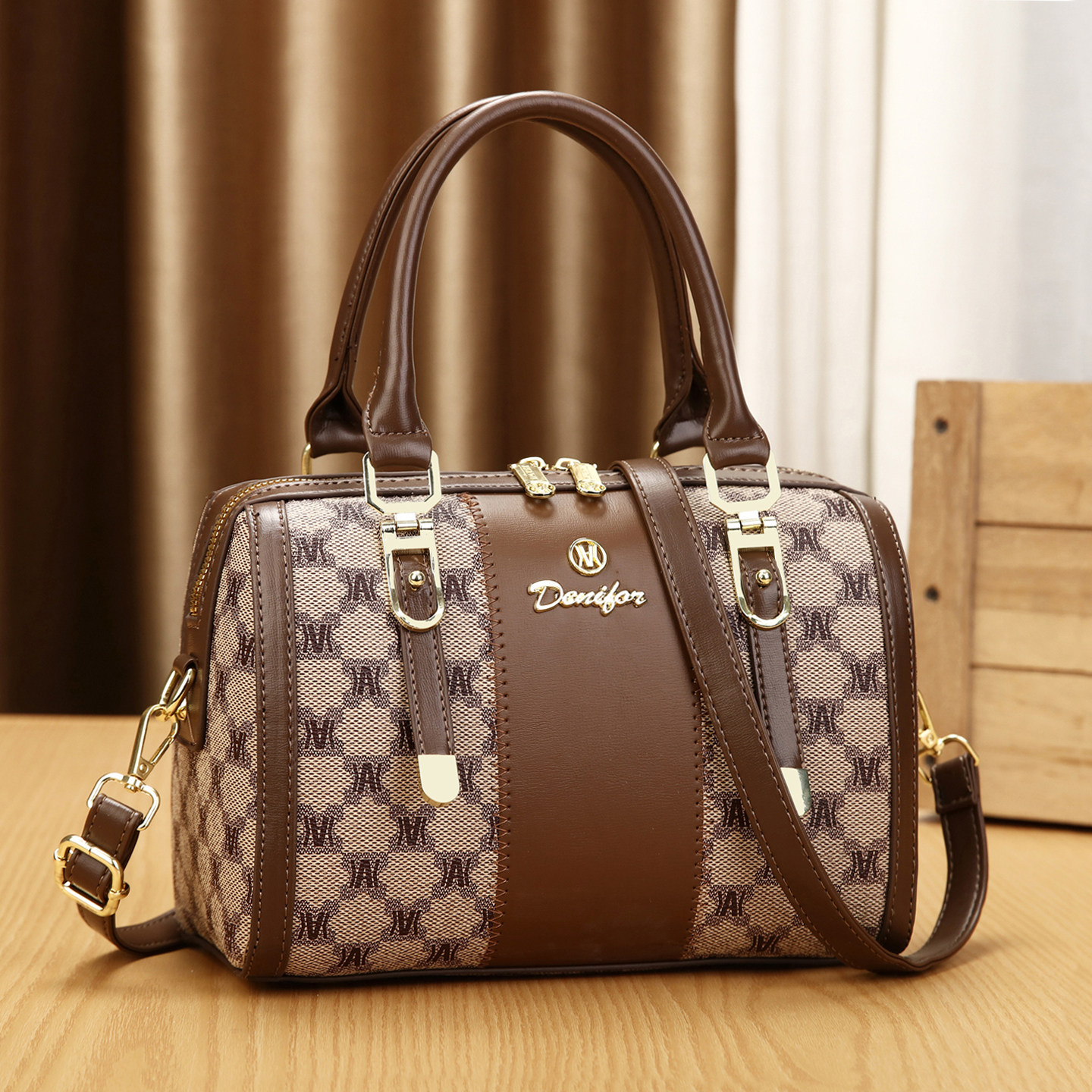 大容量波士顿枕头包女2026新款妈妈休闲斜挎手提包时尚高级感女包