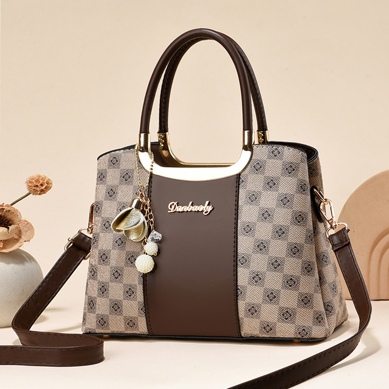 春夏季手提女包2026新款百搭休闲老花大容量高级感单肩斜挎妈妈包